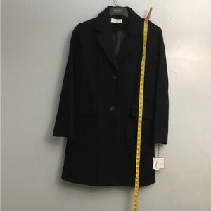 LAUNDRY COAT
